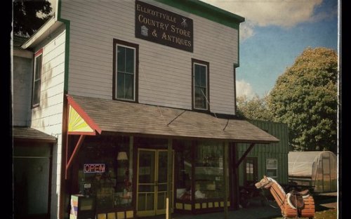 Entrance to Ellicottville Country Store and Antiques