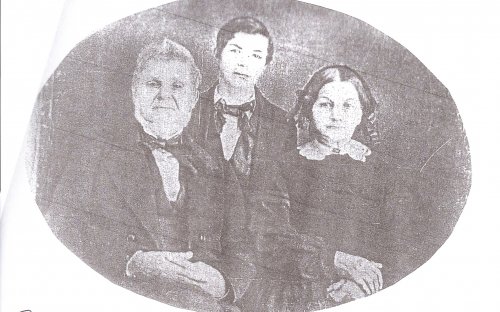 Merlin Mead with wife Polly and son Eddie