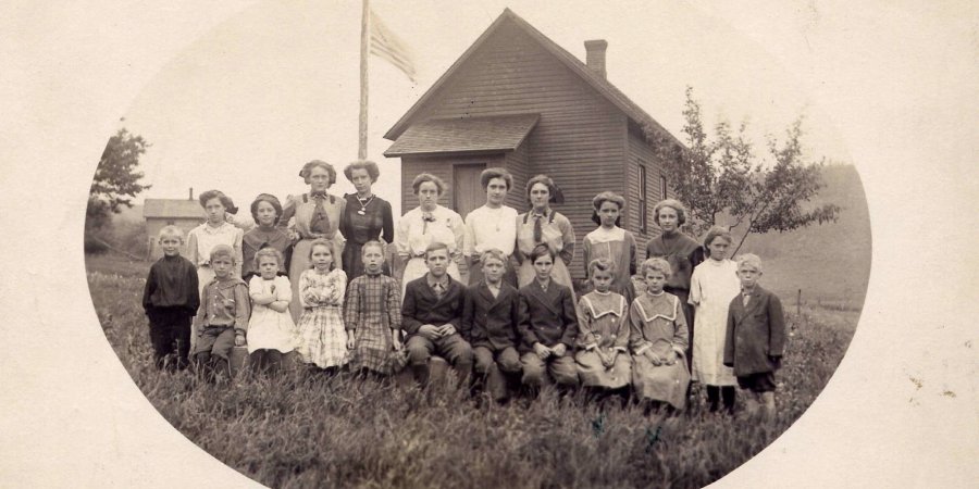 1912 Bear Hollow School