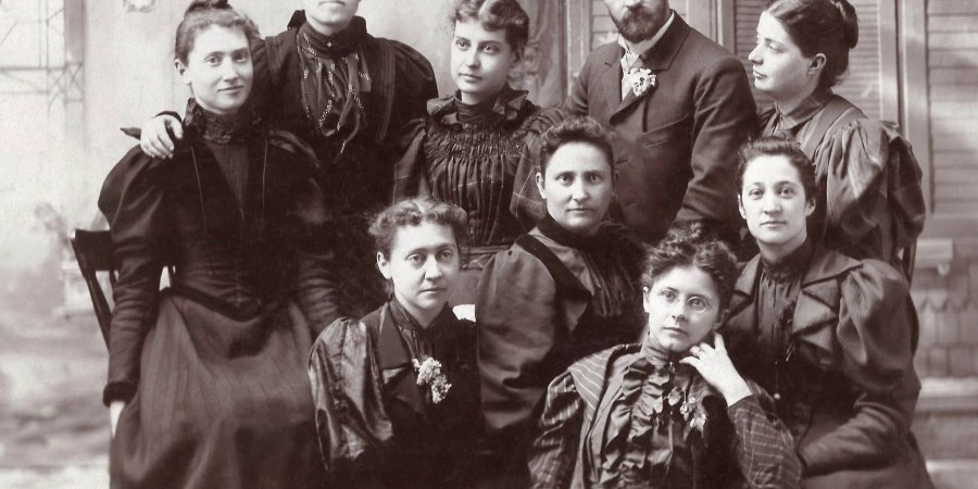 Academic class of 1890 with Professor J.L. Walthart