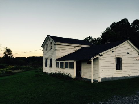 The Hinsdale House at dusk